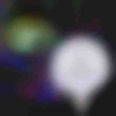 Színes, automatikusan forgó LED izzó | GLOWELLA